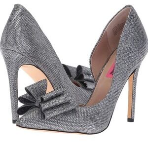 BETSEY JOHNSON Prince D'orsay Bow High Heel Shoes Silver Pewter Stiletto Sparkly